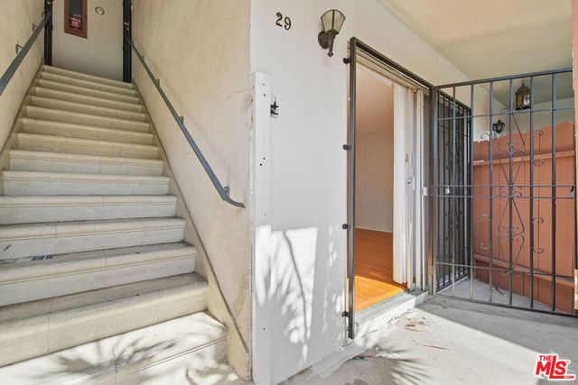 6153 Lexington Avenue 29, Los Angeles, CA 90038