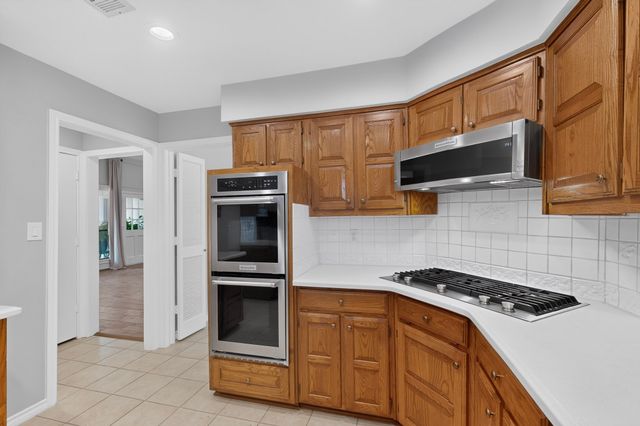 4431 Silverthorn Drive, Mesquite, TX 75150