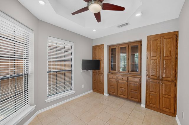 4431 Silverthorn Drive, Mesquite, TX 75150