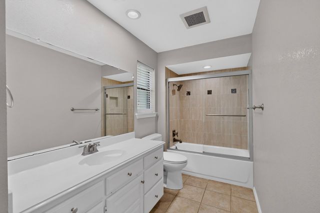 4431 Silverthorn Drive, Mesquite, TX 75150