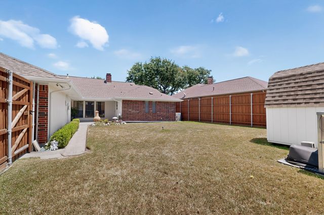 4431 Silverthorn Drive, Mesquite, TX 75150
