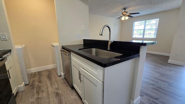 1259 SW 46th Avenue 1907, Pompano Beach, FL 33069