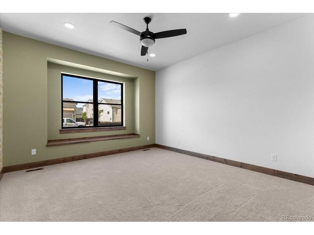 1427 Swan Peter Dr, Berthoud, CO 80513