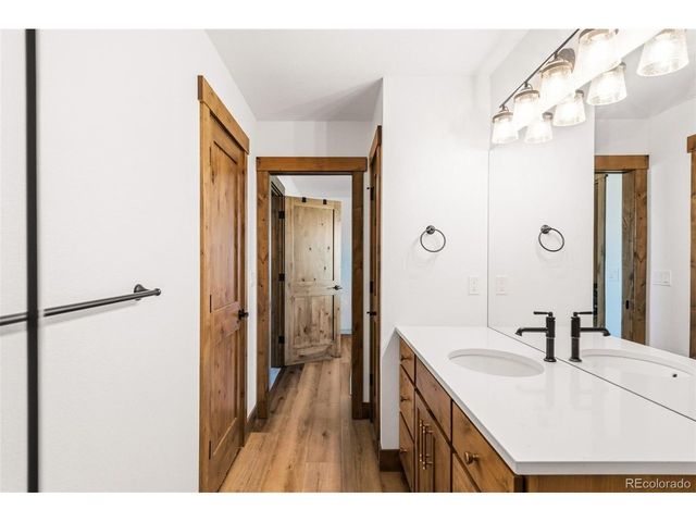 1427 Swan Peter Dr, Berthoud, CO 80513