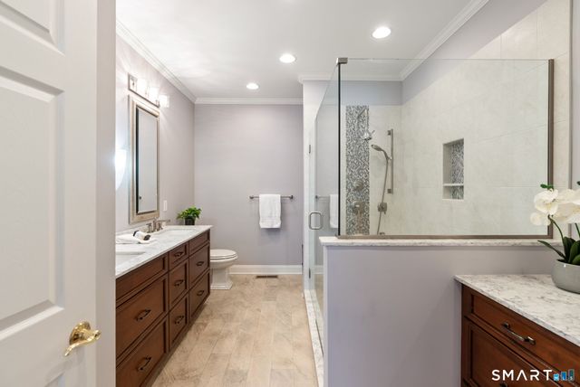 5 Abbottsford 5, Avon, CT 06001