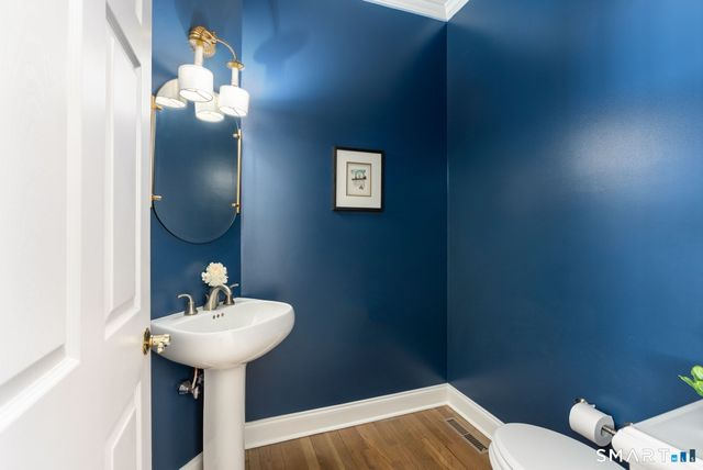 5 Abbottsford 5, Avon, CT 06001