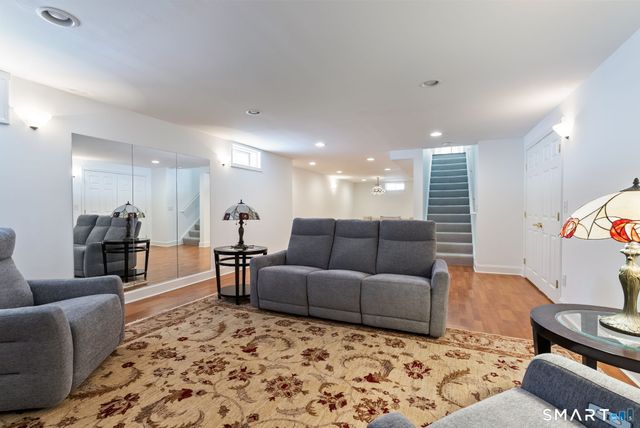 5 Abbottsford 5, Avon, CT 06001