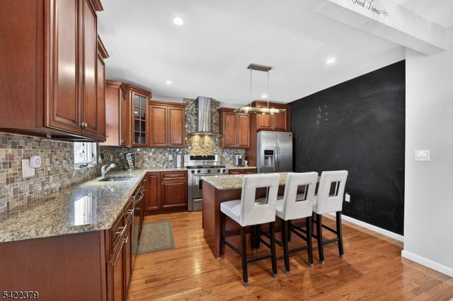 520 Prospect Pl, Lyndhurst Twp., NJ 07071