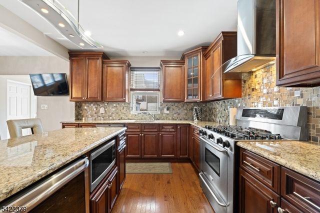 520 Prospect Pl, Lyndhurst Twp., NJ 07071