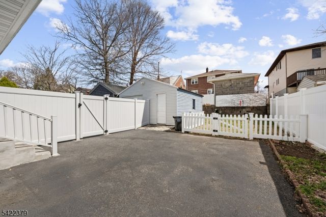 520 Prospect Pl, Lyndhurst Twp., NJ 07071