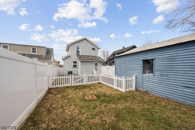 520 Prospect Pl, Lyndhurst Twp., NJ 07071