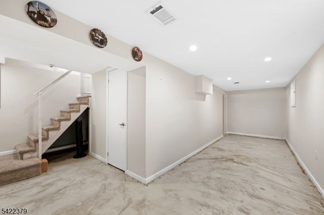 520 Prospect Pl, Lyndhurst Twp., NJ 07071