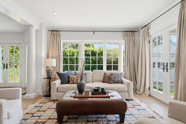 1274 New York Drive, Altadena, CA 91001