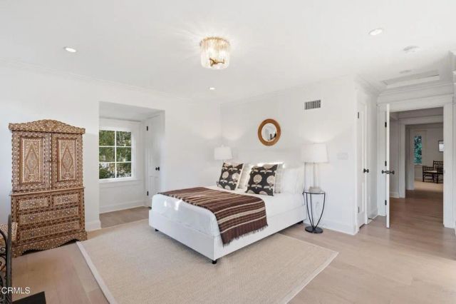 1274 New York Drive, Altadena, CA 91001
