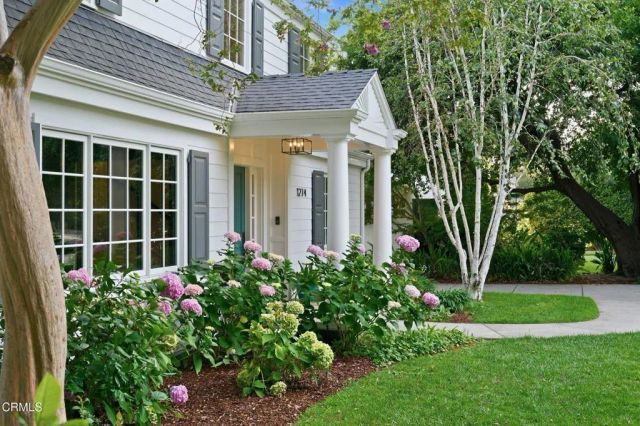 1274 New York Drive, Altadena, CA 91001