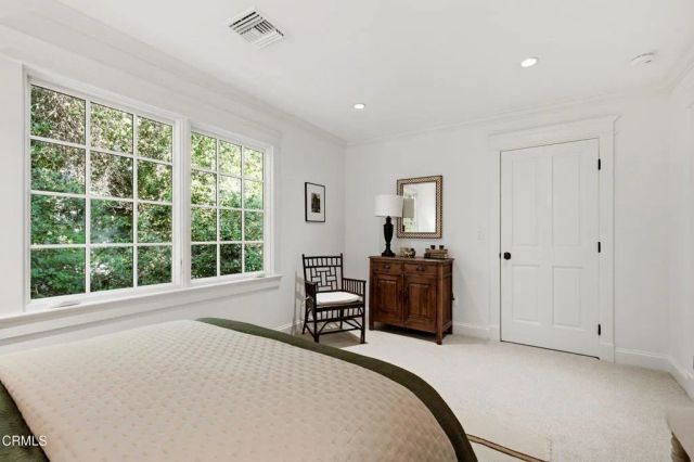 1274 New York Drive, Altadena, CA 91001