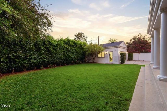 1274 New York Drive, Altadena, CA 91001