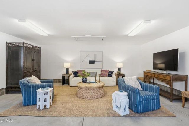 1274 New York Drive, Altadena, CA 91001