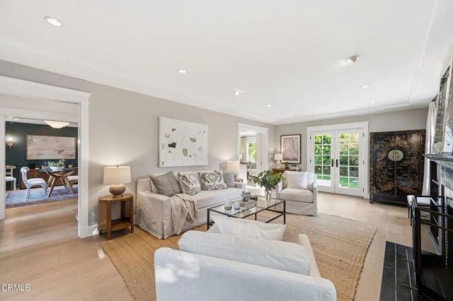 1274 New York Drive, Altadena, CA 91001