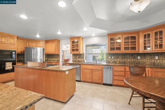 4321 Gold Run Dr, Oakley, CA 94561
