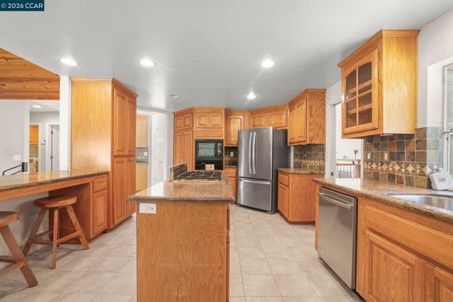 4321 Gold Run Dr, Oakley, CA 94561