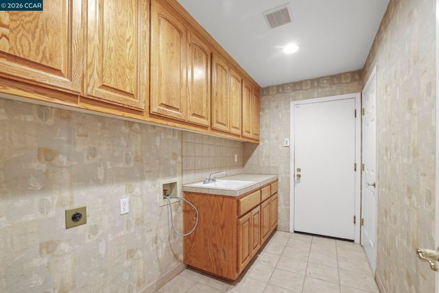 4321 Gold Run Dr, Oakley, CA 94561