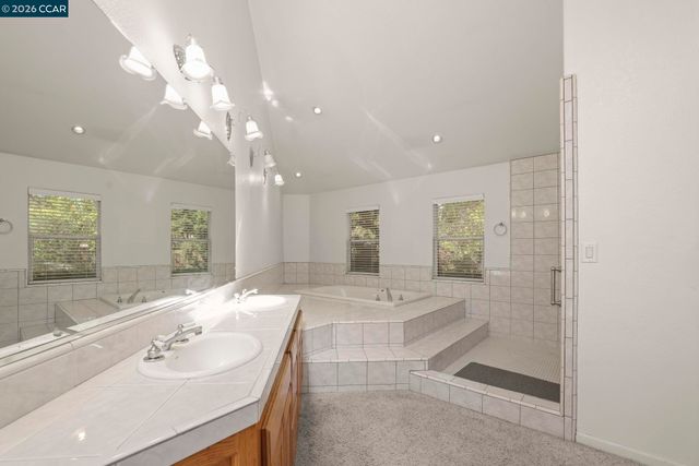 4321 Gold Run Dr, Oakley, CA 94561