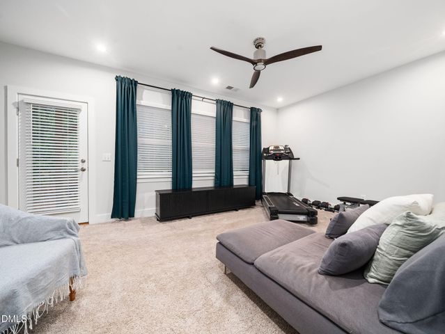 916 Waterside View Drive, Raleigh, NC 27606