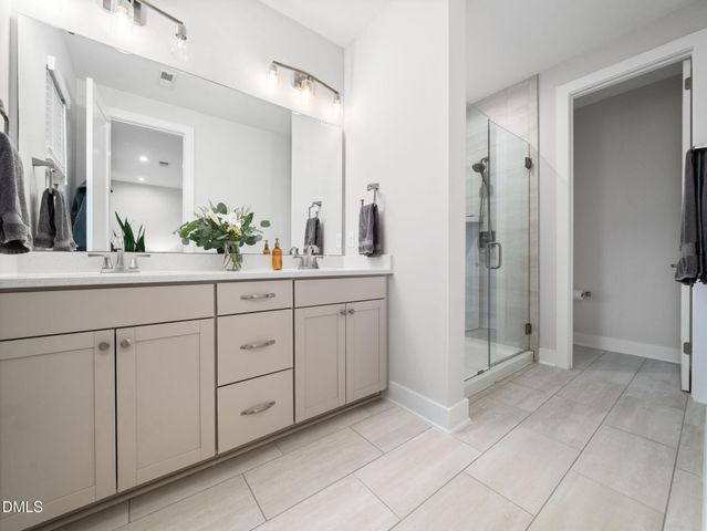 916 Waterside View Drive, Raleigh, NC 27606