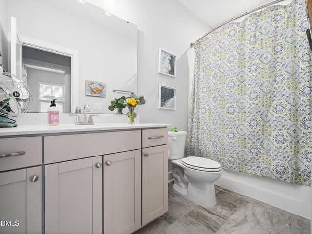 916 Waterside View Drive, Raleigh, NC 27606