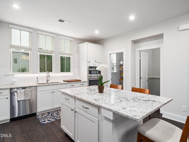 916 Waterside View Drive, Raleigh, NC 27606