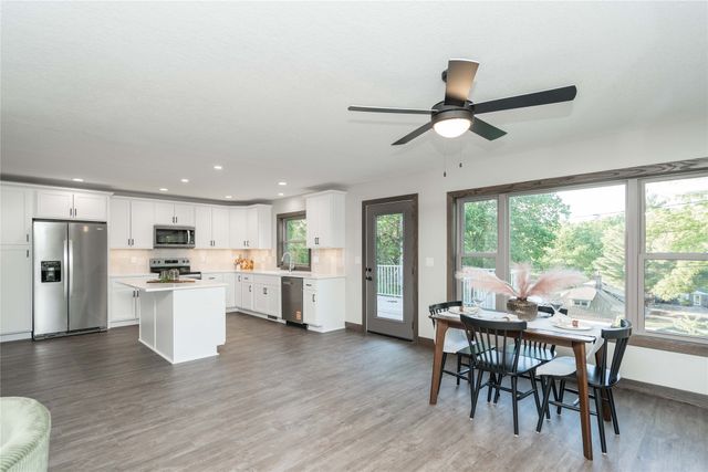 201 N 10th Street, Guthrie Center, IA 50115