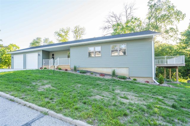 201 N 10th Street, Guthrie Center, IA 50115