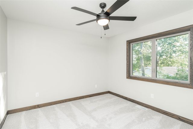 201 N 10th Street, Guthrie Center, IA 50115