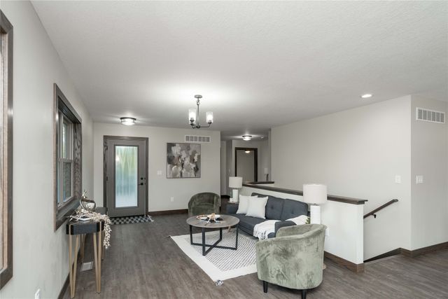 201 N 10th Street, Guthrie Center, IA 50115