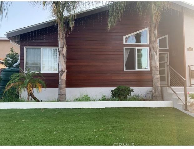 5442 W 76th Street, Westchester, CA 90045