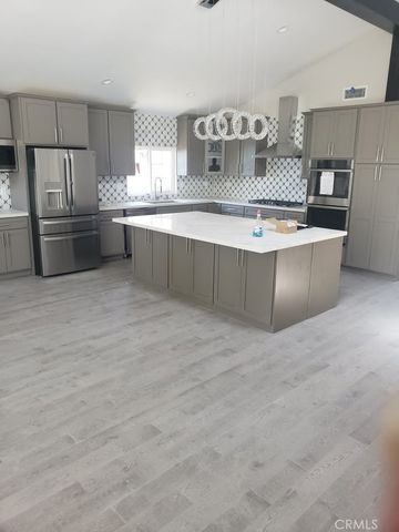 5442 W 76th Street, Westchester, CA 90045