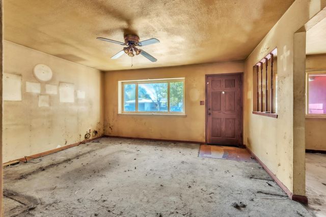 3266 Nareb St, Sacramento, CA 95838