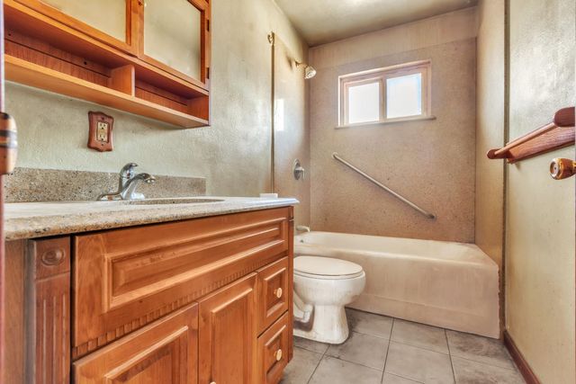 3266 Nareb St, Sacramento, CA 95838