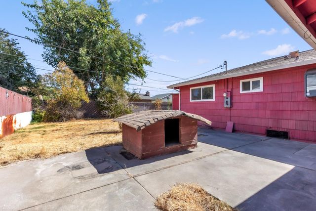 3266 Nareb St, Sacramento, CA 95838