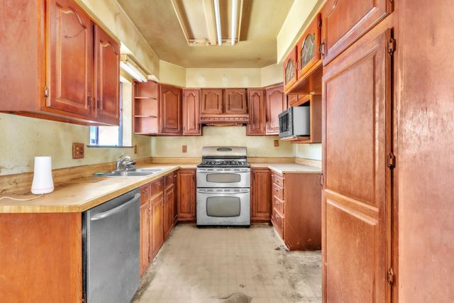 3266 Nareb St, Sacramento, CA 95838