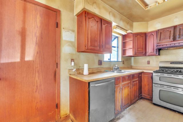 3266 Nareb St, Sacramento, CA 95838