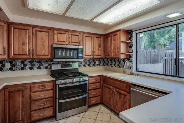 3030 Plaza Natalia, Bonita, CA 91902