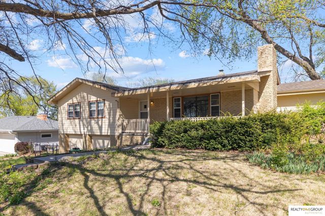 2803 S 105th Avenue, Omaha, NE 68124