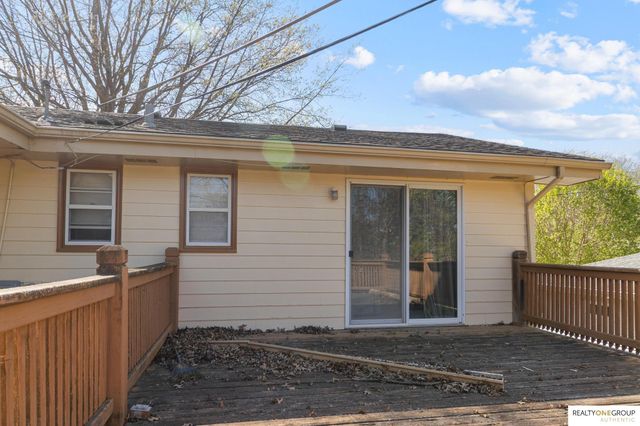 2803 S 105th Avenue, Omaha, NE 68124