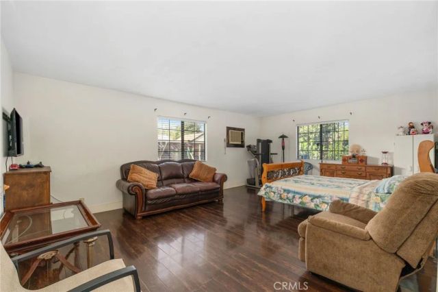 2417 Notre Dame, Pomona, CA 91766