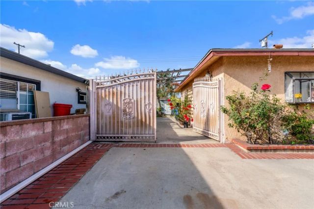 2417 Notre Dame, Pomona, CA 91766