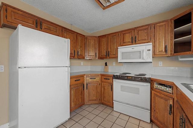 10 Brightling Lane, Bella Vista, AR 72715