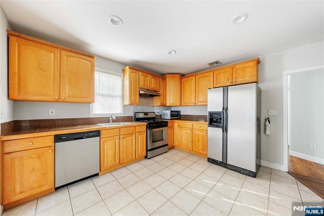 30 Gold Street, North Arlington, NJ 07031