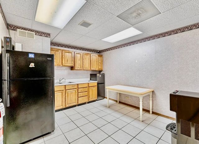 1937 Wright Boulevard C, Schaumburg, IL 60193